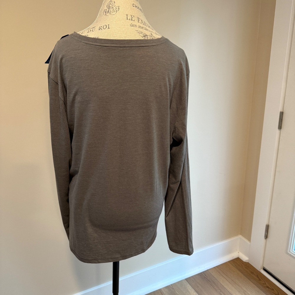 Life‎ is Good Women's Gray "Christmas Tree" Long Sleeve T-Shirt Size XL - Picture 3 of 4